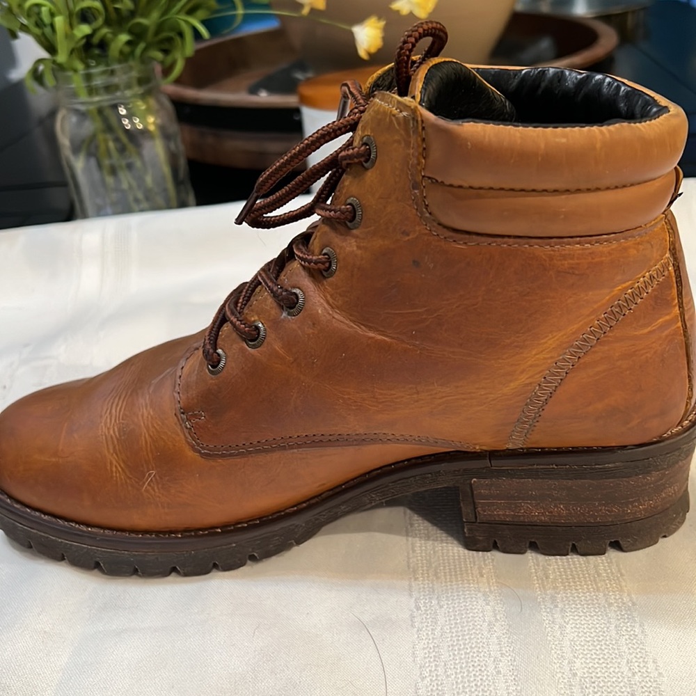 Taos rebel combat boot size